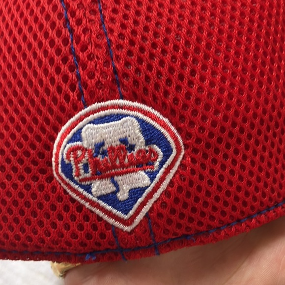 Phillies ball cap - Picture 4 of 9